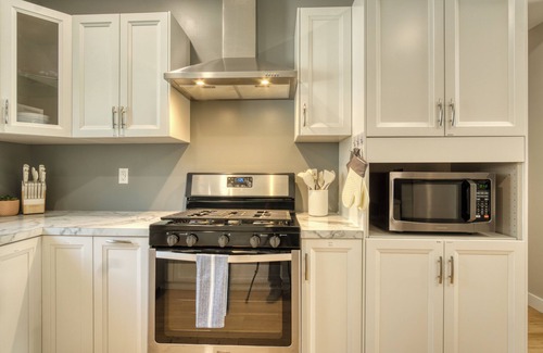 Fair Plain House | Benton Beach House: Bike to Beach & St. Joseph River, Arcade Games, Cornhole