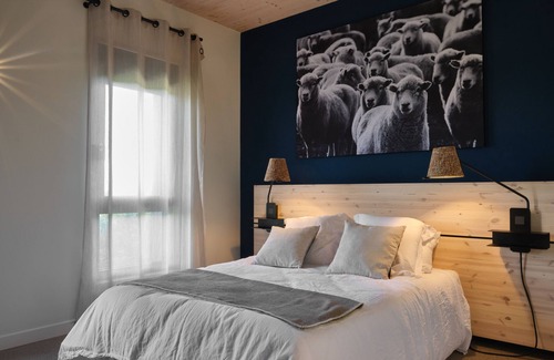 Wambrechies Hotel | Bercail Hotel