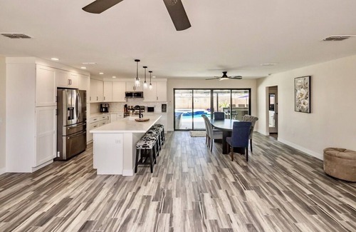 Lake Havasu City Resort | Bergen's Havasu Escape