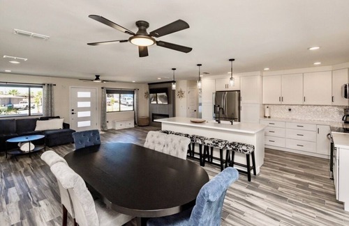 Lake Havasu City Resort | Bergen's Havasu Escape