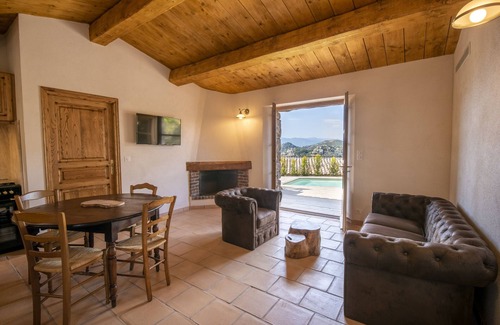 Pietra Long Salvini House | BERGERIE AUTHENTIQUE MONTE CINTU
