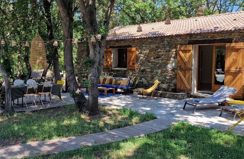 Barbaggio Villa | Bergerie Baracco Argia, Piscine et Maquis et Tradition Corse Pour 7 Personnes