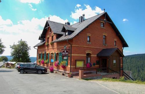 Klingenthal House | Berggasthaus & Pension Schöne Aussicht