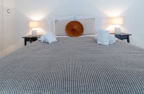 Saint-Josse-ten-Noode Apartment | Beriot III - One Bedroom Apartment, Sleeps 4
