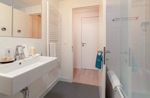 Saint-Josse-ten-Noode Apartment | Beriot IV - Two Bedroom Apartment, Sleeps 6