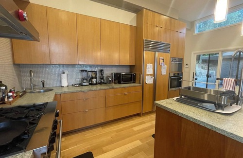 Berkeley Hills House | Berkeley Hills: Stunning Views & Luxury Home, Fab Location, Hiking Trails & City