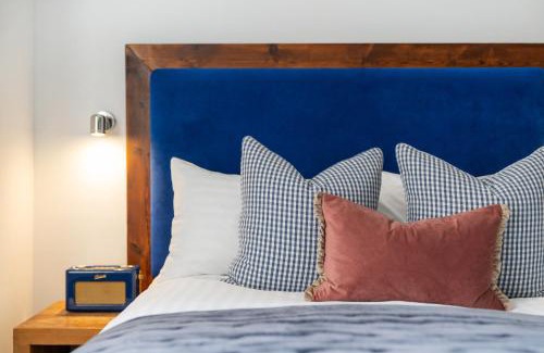 Bristol Apartment | Berkeley Suites, Suite 4