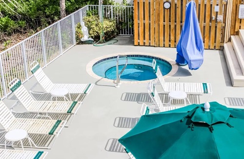 Deerfield Beach Hotel | Berkshire Beach Club