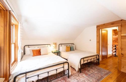 Becket House | Berkshire Vacation Rentals: Private Cabin On Over 12 Acres Of Woods