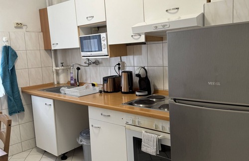 Neukoelln Apartment | BERLIN - IMMA WAT LOS - Apartment for up to 11 people