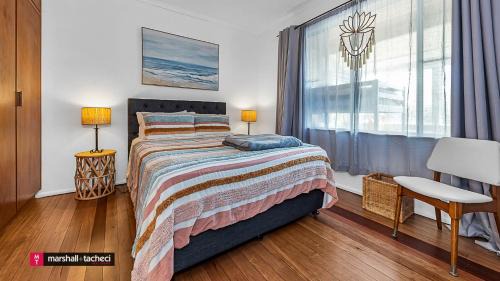 Bermagui House | Bermagui Breeze Holiday House 5 bedroom 18-20 Mumbulla Street - Bermagui