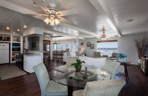 Bermuda Beach House | Bermuda Blue | A Beachfront Retreat