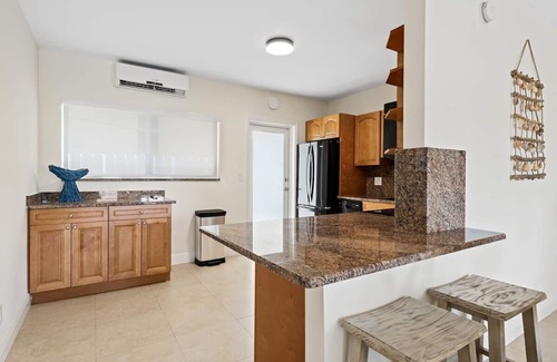 Lauderdale-by-the-Sea Apartment | Bermuda Isles Villas #23