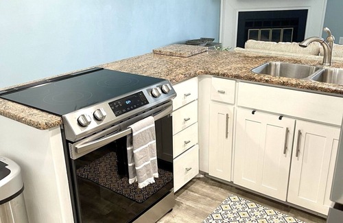 North Shore Condo | Bernard's Landing Hillside Lake Escape @ SML