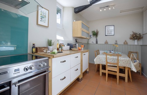 Croyde Cottage | Berry Cottage, on the edge of the postcard-pretty village of Croyde