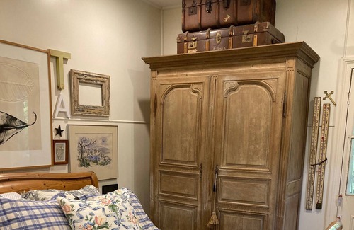 Woodhill House | Berry Mountain Hideaway, "WOTAVIEW'