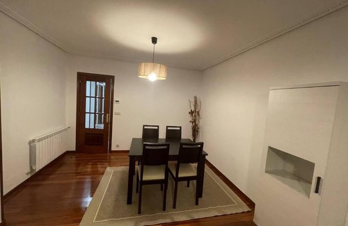 Ames Apartment | Bertamirans a 5 min Santiago y 10 min la playa