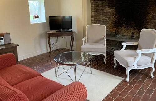 Bertreville-Saint-Ouen House | Bertreville-Saint-Ouen inn, 2 bedrooms, 4 people