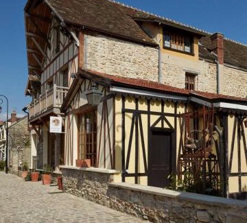 Barbizon Bed & Breakfast | Besharat Gallery & Museum