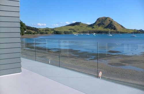 Whangarei Heads Apartment | "Beside The Sea."More than an apartment! Absolute waterfront. Swim steps away.