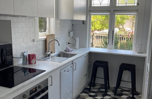 Devonport Apartment | Bespoke Stays - Holiday Beach Side Apartment