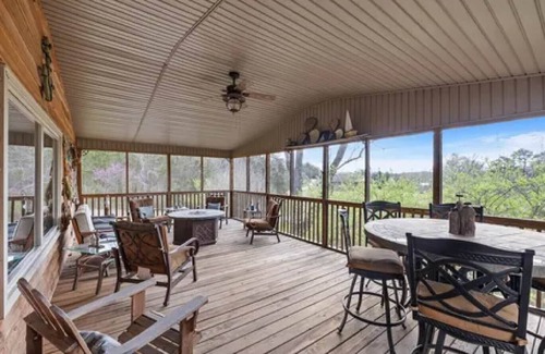Nancy House | Best Access on Lake Cumberland! 4bedroom waterfront house on boat ramp in Nancy!