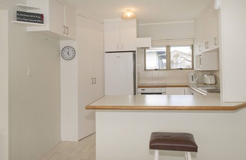 Whangamata Cottage | Best at The Beach - Whangamata Holiday Home