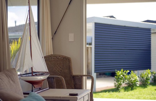 Whangamata Cottage | Best at The Beach - Whangamata Holiday Home