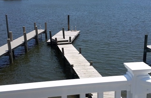 Ship Bottom House | Best Bayfront value on the island.