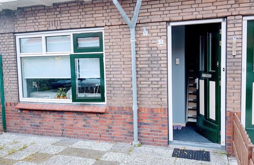 Naaldwijk House | ⭐️BEST CHOICE⭐️2room for 2 ppl, Free parking!