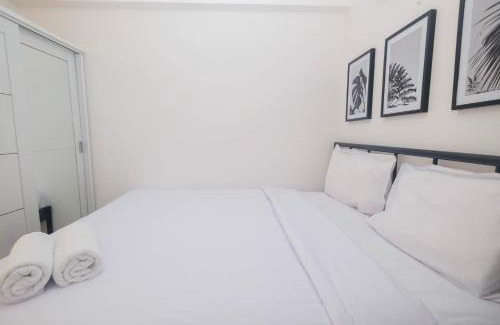 Jatinegara Apartment | Best Choice and Comfy 3BR at Bassura City Apartment By Travelio
