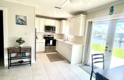 Matlacha House | Best Deal Available for a monthly rental home during season! 🏝️🐬