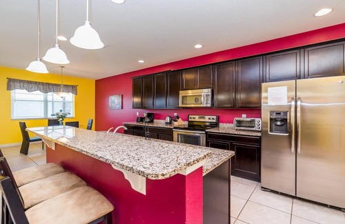 Crystal Cove Villa | Best Deal! Lakefront Pool Villa with Spacious Rooms! Enjoy Resort Amenities