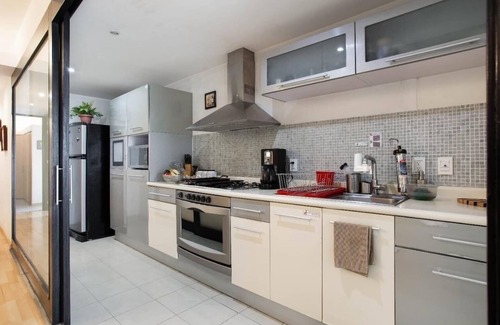 La Condesa Apartment | Best Deal &Location Condo