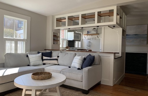 Yachting Village Apartment | Best Downtown Location! Monthly 2-BR Apartment with AC/patio/grille/parking!