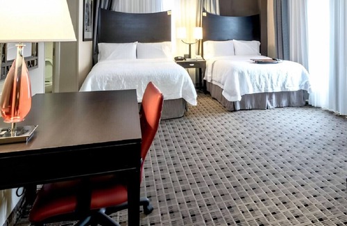 Montgomery House | Best Downtown Retreat for Groups! W/ Breakfast