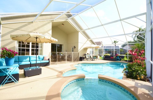 West Kissimmee House | BEST HOUSE! StarWars Theater, HarryPotter, Princess, Pirates! Disney 8-10 min!