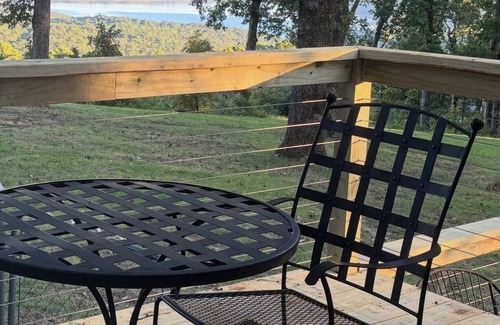 Fairfield Bay House | Best Lake Views, Sleeps 8 Pool, Tennis Pickleball & Marina