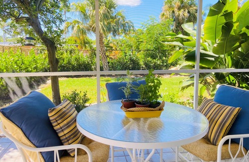 Central Naples House | Best location, 1.6m to the beach. Long stay 20% discount