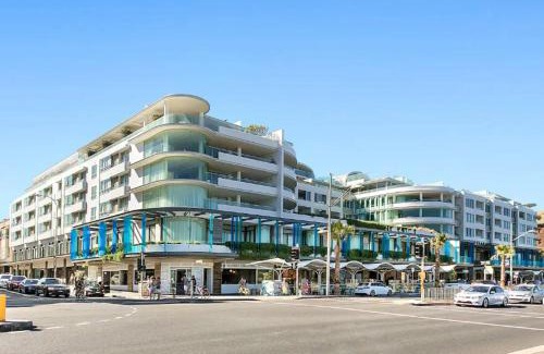 North Bondi Apartment | Best location at Bondi Beach, on the beach!