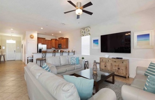 Davenport Villa | ☆Best location directly at the Clubhouse☆ 8 bedrooms, 2 playrooms, swimming pool, close to Disney!