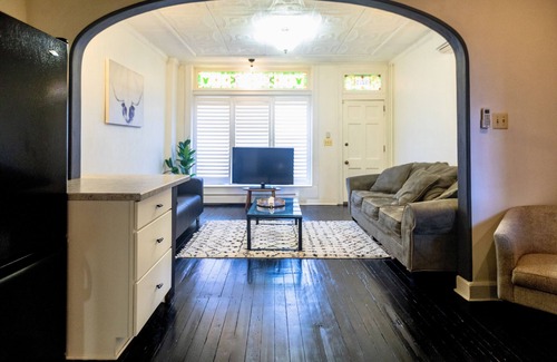 Upper Fells Point Apartment | Best location History & Charm