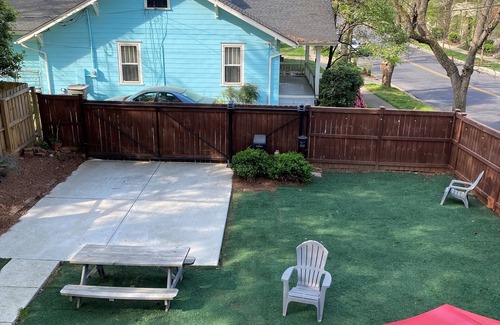 Dilworth House | BEST LOCATION IN CHARLOTTE! 3 Bed/2 Bath Dilworth House (Pet Friendly w/Fence)