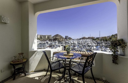 Centro Apartment | BEST Location in Cabo Marina with Pool Access!