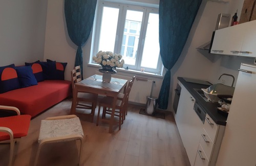Stuwerviertel Apartment | Best Location near Prater decorated full Furnished