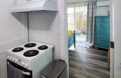 Sunset Beach Cottage | Best Location on the Beach in Treasure Island!