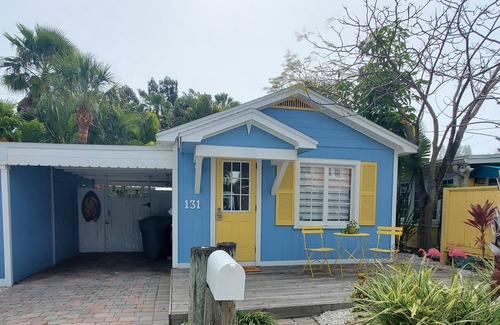 Sunset Beach Cottage | Best Location on the Beach in Treasure Island!