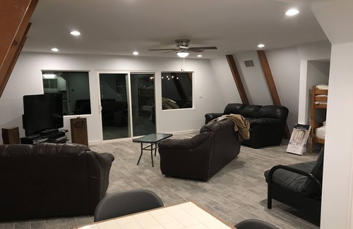 Yuma House | Best location on the river A frame house