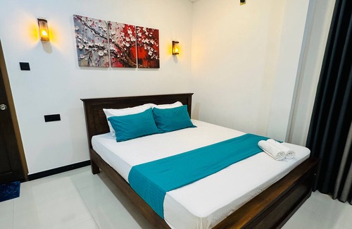 Weligama Villa | Best Luxury villa in Weligama.5 Minuets walk to the Weligama Surfarea.