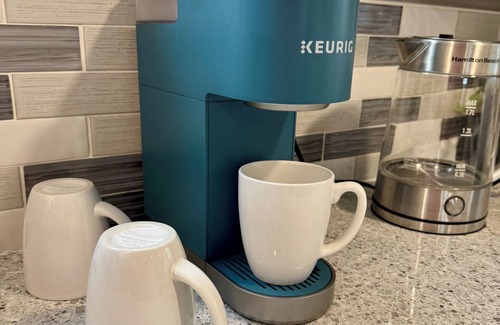 Lynn Center House | Best Mississippi River Views! Fully updated riverfront home. Sleeps 6.